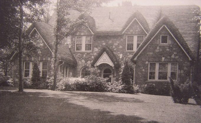 Jazz Age Youngstown homes in 1927. This image depicts the A.G. Sharp residence.